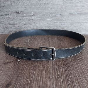 Banana Republic Black Belt Bag with Classic Elegance